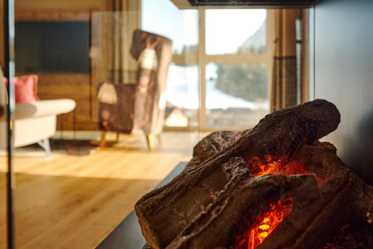Die Tauplitz Lodges - Adler Auszeit Lodge D6 By Aa Holiday Homes ภายนอก รูปภาพ