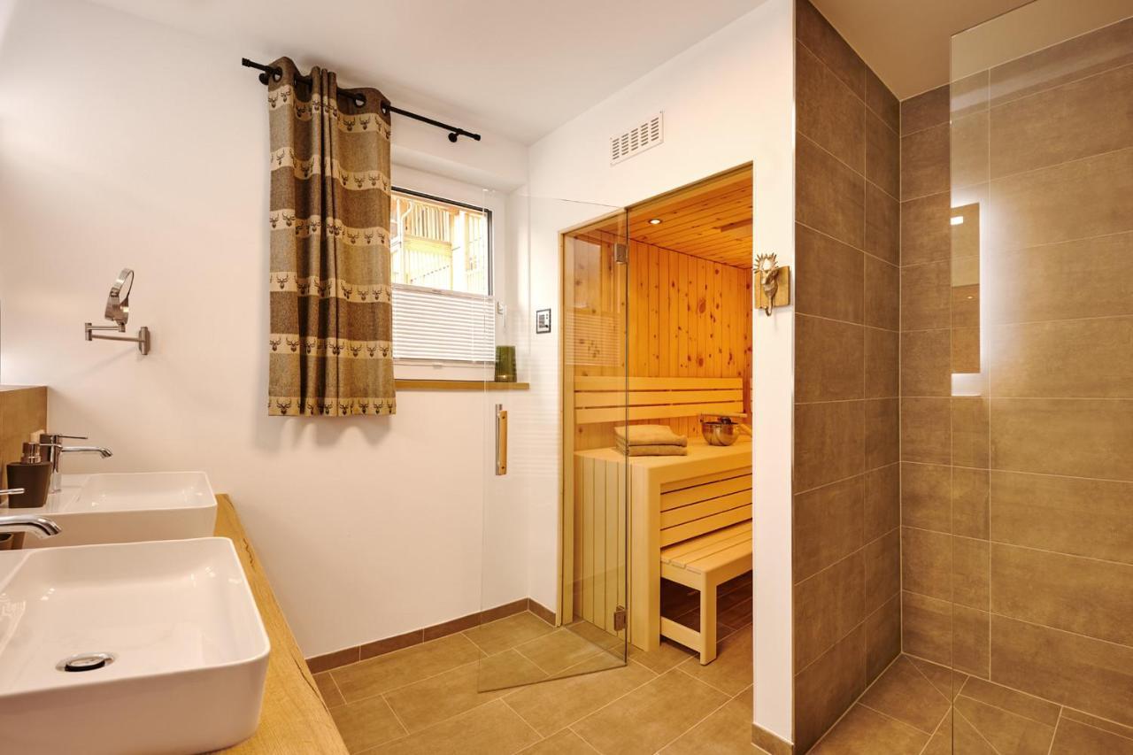 Die Tauplitz Lodges - Adler Auszeit Lodge D6 By Aa Holiday Homes ภายนอก รูปภาพ